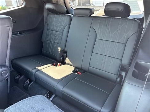 New 2027 Buick Enclave Avenir FWD image 24