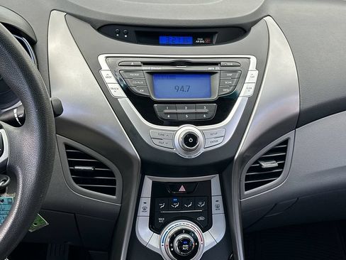 Used 2012 Hyundai Elantra GLS w/ Preferred Pkg 3 FWD image 16
