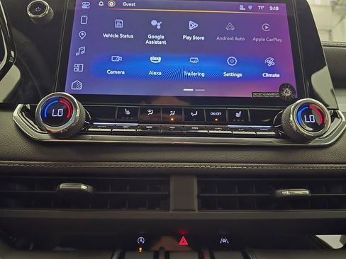 New 2025 Chevrolet Colorado LT w/ LT Convenience Package image 15