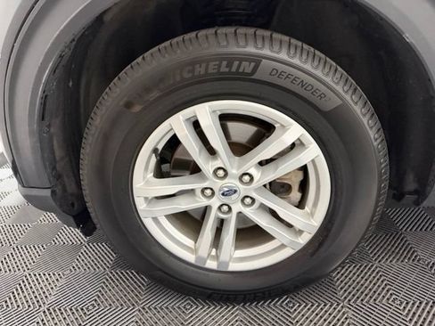 Used 2021 Ford Explorer XLT w/ Equipment Group 202A AWD/4WD image 45