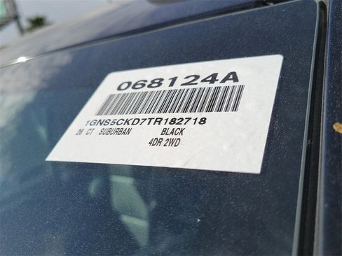 Used 2026 Chevrolet Suburban LT w/ Comfort Package image 31