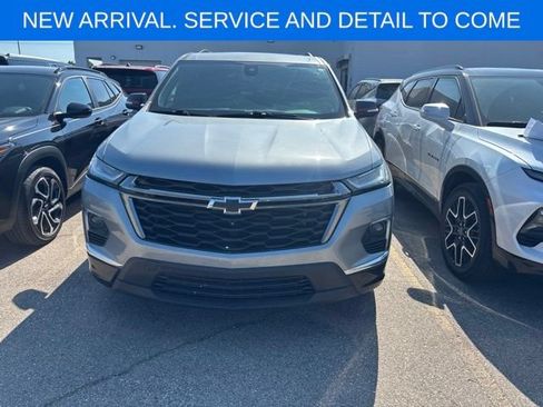 Used 2023 Chevrolet Traverse Premier w/ Redline Edition FWD image 4