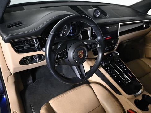 Used 2024 Porsche Macan AWD/4WD image 4
