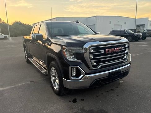 Used 2020 GMC Sierra 1500 SLT w/ SLT Premium Package AWD/4WD image 5