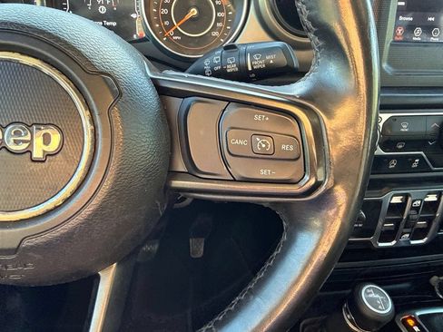 Used 2019 Jeep Wrangler Unlimited Sport S AWD/4WD image 17