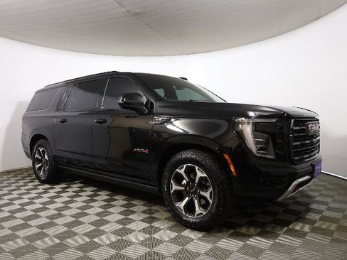 Used 2025 GMC Yukon XL AT4 Ultimate image 4
