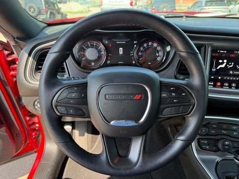 Used 2021 Dodge Challenger SXT w/ Driver Convenience Group AWD/4WD image 14