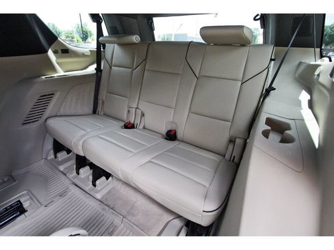 Used 2021 Cadillac Escalade Premium Luxury w/ LPO, Illumination Package RWD image 13