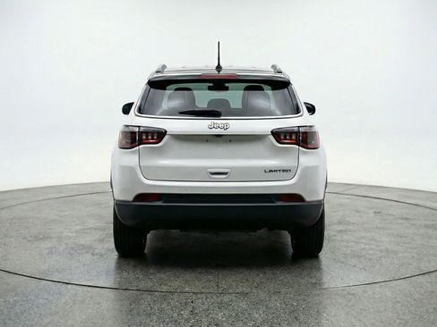 Used 2025 Jeep Compass Limited AWD/4WD image 7