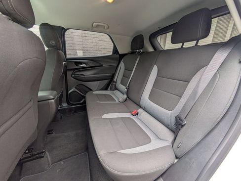 Used 2025 Chevrolet TrailBlazer LT AWD/4WD image 25