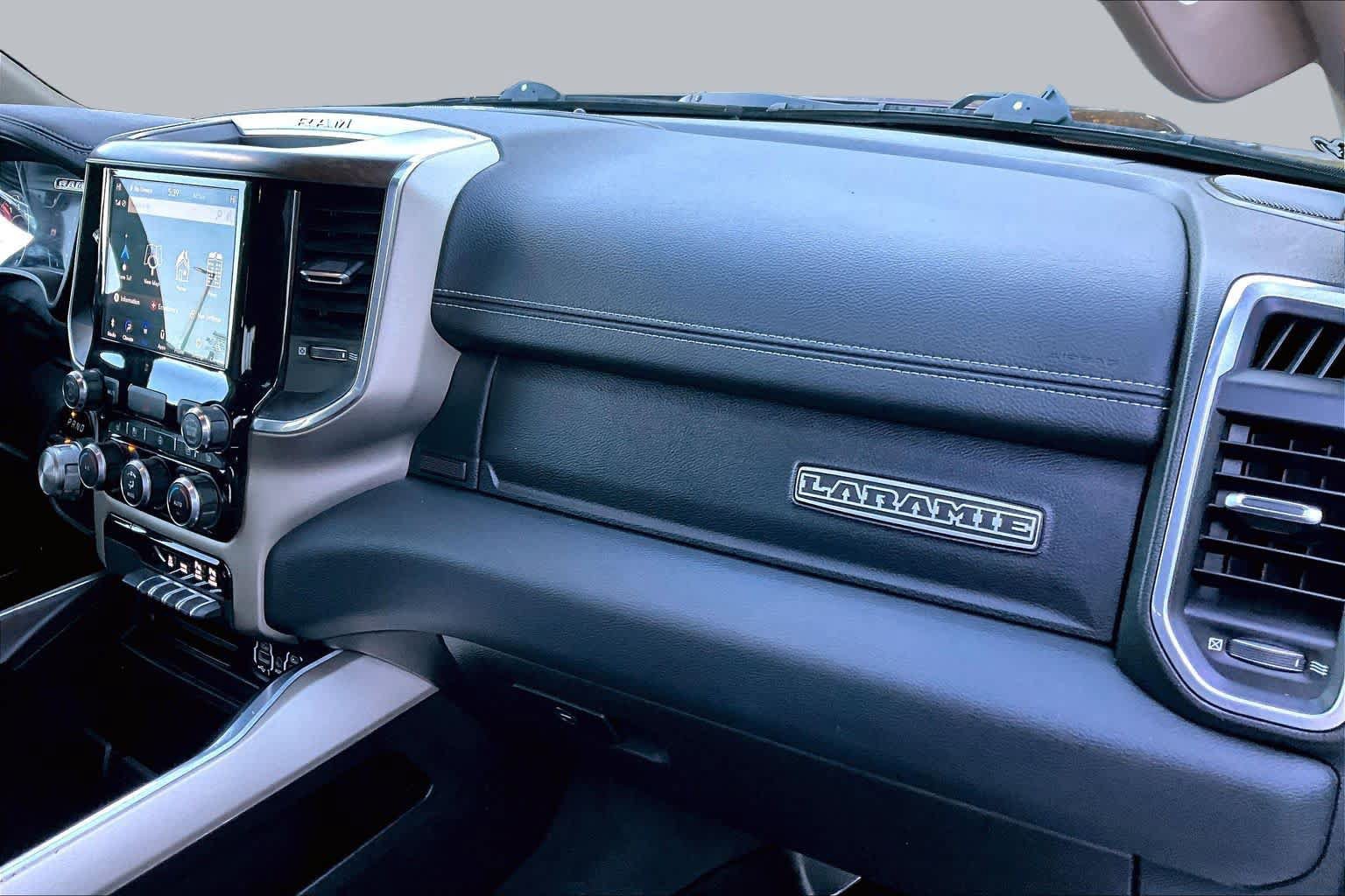 Used 2021 RAM 1500 Laramie AWD/4WD image 17