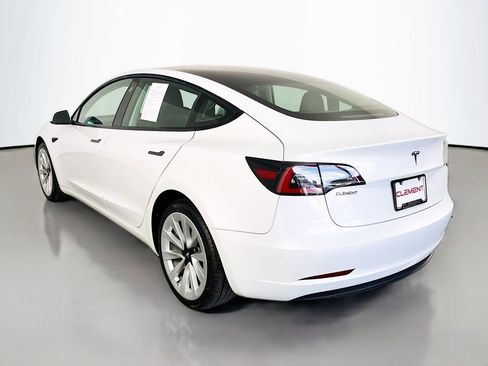 Used 2023 Tesla Model 3 Standard Range RWD image 9