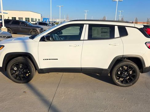 New 2026 Jeep Compass Latitude AWD/4WD image 2