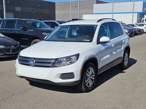 Used 2017 Volkswagen Tiguan S AWD/4WD image 8
