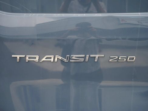 Used 2020 Ford Transit 250 148 High Roof Extended RWD image 25