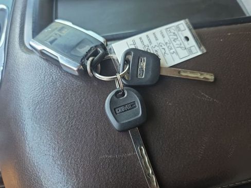 Used 2015 GMC Sierra 2500 Denali image 26