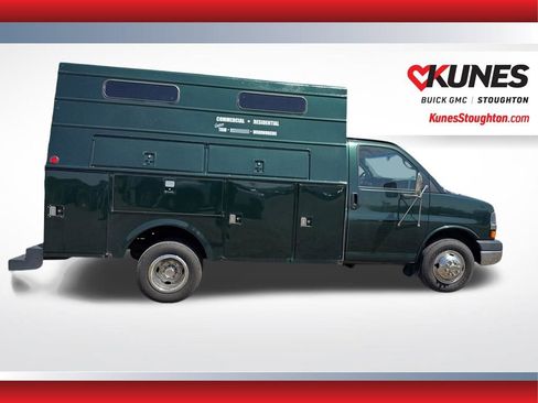 Used 2004 Chevrolet Express 3500 w/ Chrome Appearance Package RWD image 8