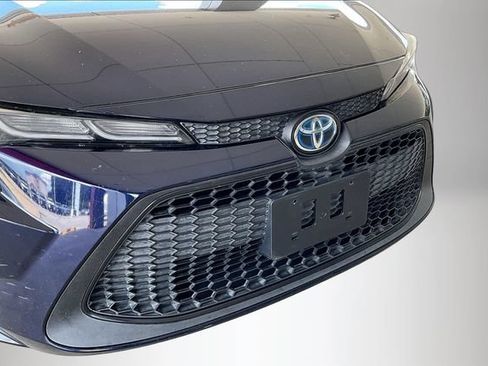 Used 2021 Toyota Corolla LE FWD image 27