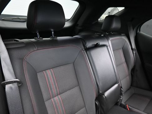 Used 2023 Chevrolet Equinox RS FWD image 36
