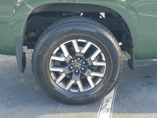 Used 2022 Nissan Frontier SV w/ Technology Package RWD image 7