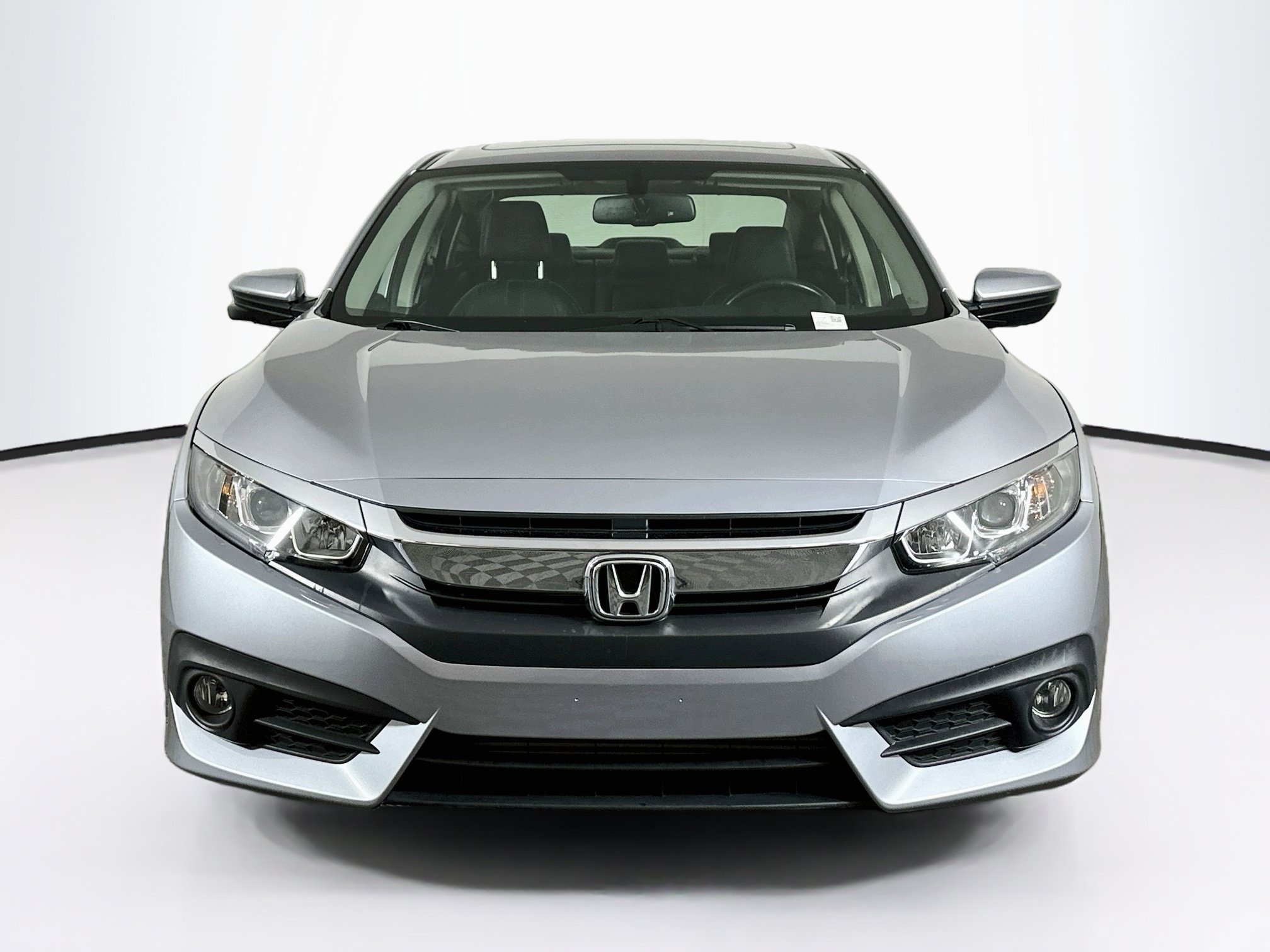 Used 2018 Honda Civic EX-L image 2