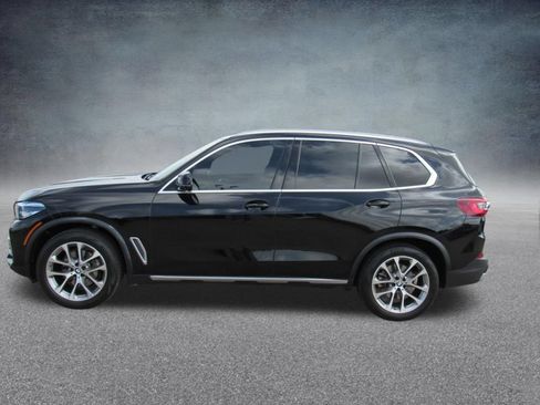 Used 2023 BMW X5 xDrive40i w/ Premium Package AWD/4WD image 3