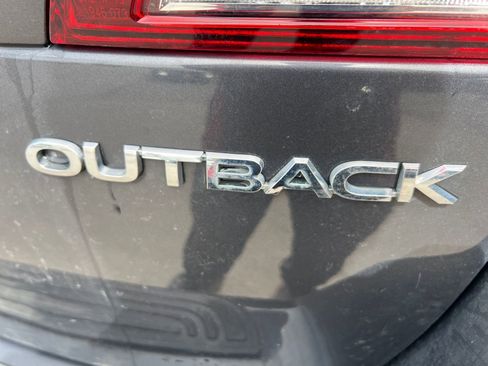 Used 2019 Subaru Outback 2.5i Limited AWD/4WD image 30