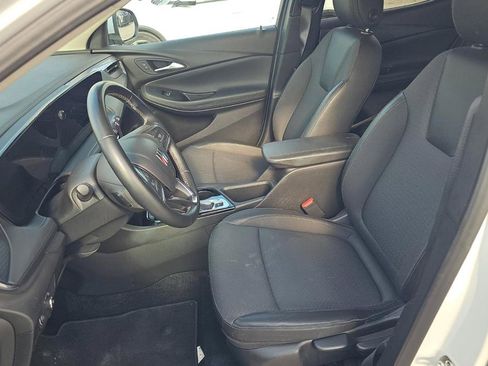 Used 2025 Buick Encore GX Preferred AWD/4WD image 6