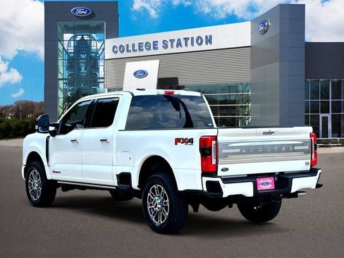 Certified 2024 Ford F250 Limited w/ FX4 Off-Road Package AWD/4WD image 5