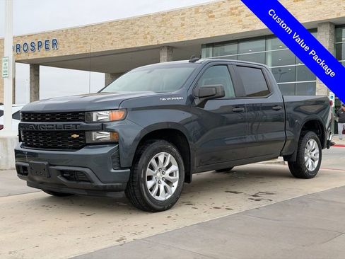 Used 2020 Chevrolet Silverado 1500 Custom w/ Custom Value Package image 9