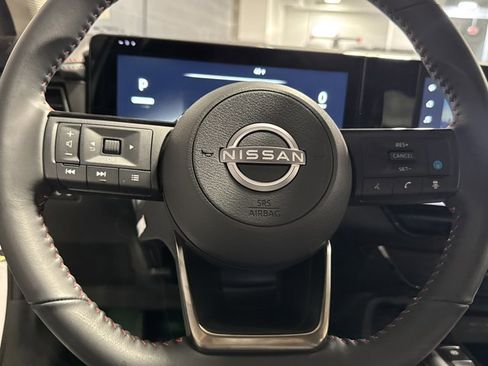 New 2025 Nissan Kicks SR w/ Illumination Package image 18