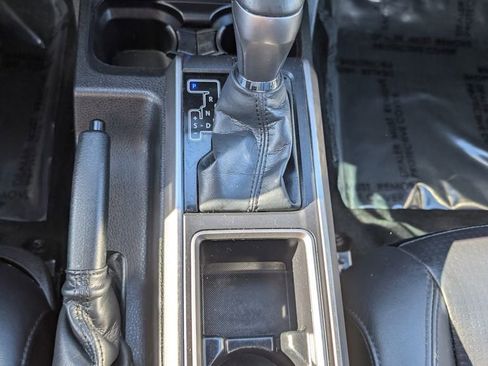 Certified 2022 Toyota Tacoma Limited AWD/4WD image 23