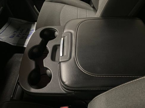 Used 2022 RAM 1500 Warlock AWD/4WD image 19