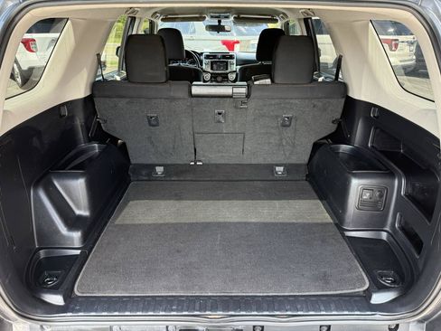Used 2014 Toyota 4Runner SR5 RWD image 17