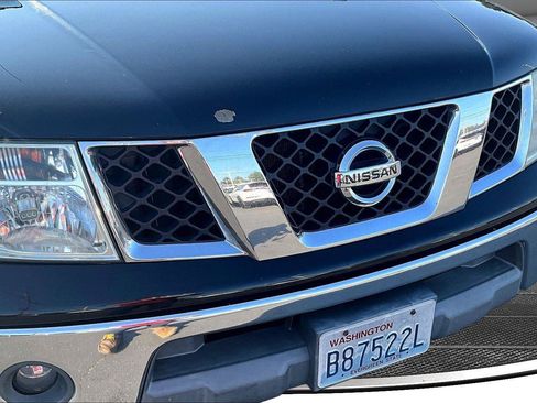 Used 2005 Nissan Frontier LE AWD/4WD image 30
