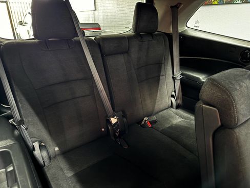 Used 2019 Honda Pilot LX image 46