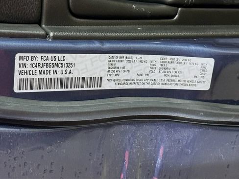 Used 2021 Jeep Grand Cherokee Limited AWD/4WD image 34