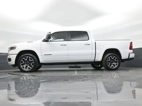 Used 2025 RAM 1500 Laramie AWD/4WD image 43