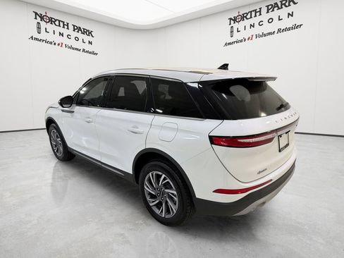 New 2026 Lincoln Corsair Premiere FWD image 25
