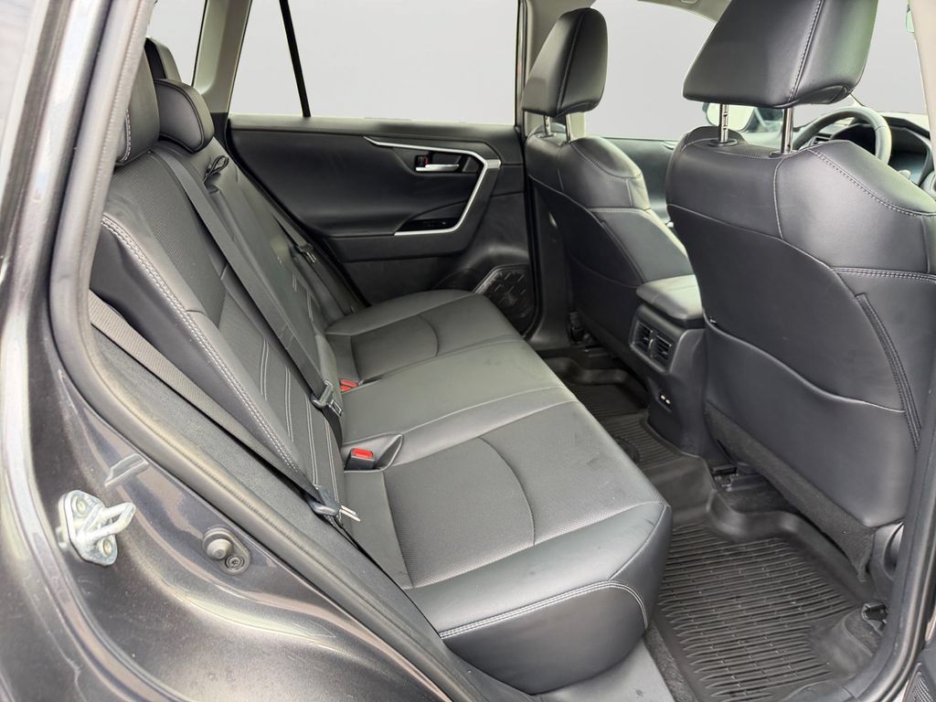 Used 2021 Toyota RAV4 Limited AWD/4WD image 13