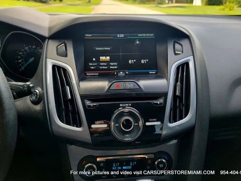 Used 2012 Ford Focus Titanium image 28