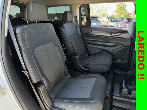 Used 2023 Jeep Grand Cherokee L Laredo image 30