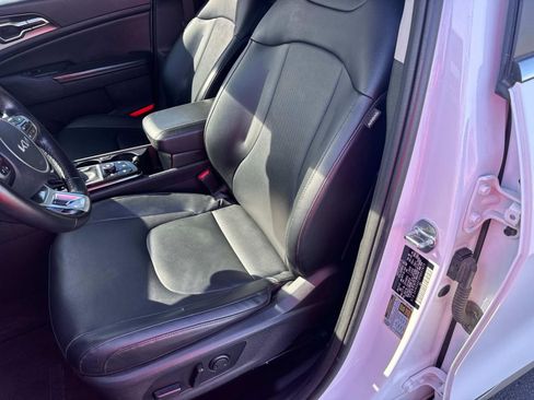 Used 2023 Kia Sportage EX image 23