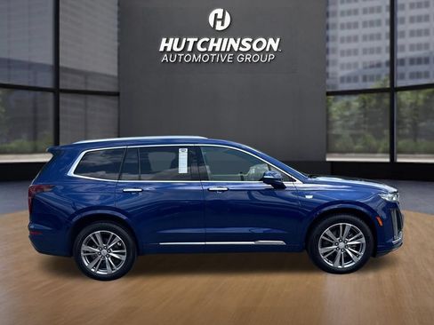 Certified 2025 Cadillac XT6 Premium Luxury FWD image 8