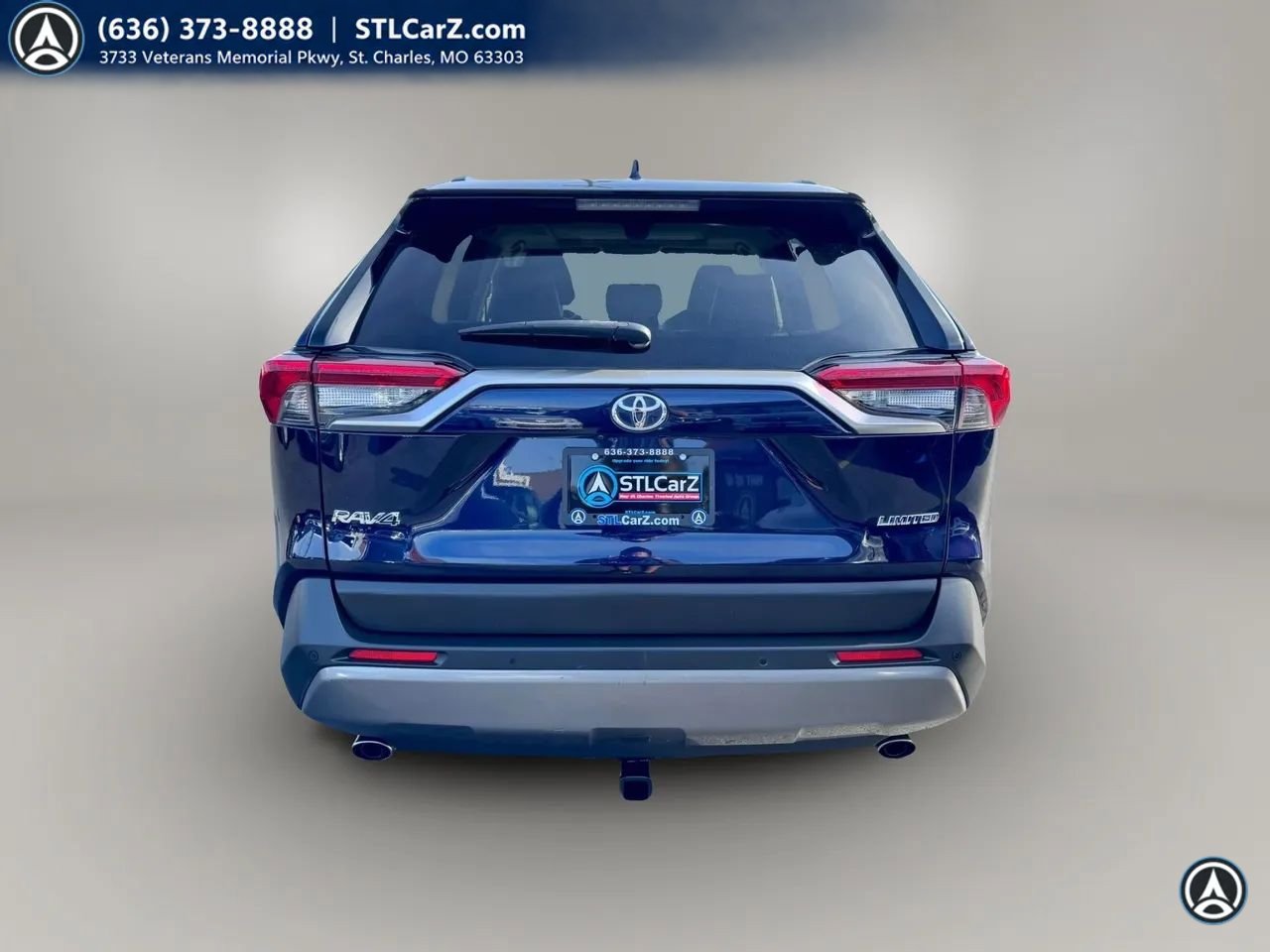 Used 2019 Toyota RAV4 Limited w/ Advanced Technology Package FWD image 4