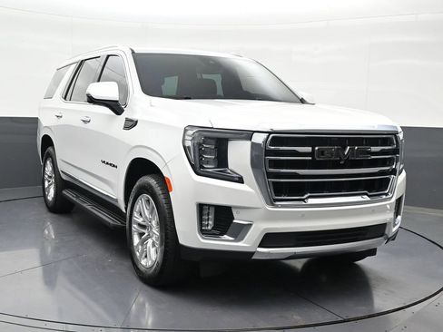 Used 2024 GMC Yukon SLT w/ SLT Luxury Package RWD image 8