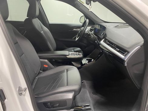 Used 2025 BMW X1 xDrive28i w/ Convenience Package image 17
