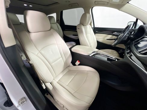 Used 2022 Buick Enclave Premium w/ Experience Buick Package AWD/4WD image 32
