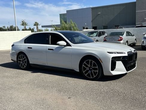 New 2026 BMW i7 eDrive50 w/ M Sport Package RWD image 4