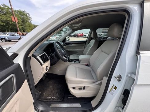 Certified 2023 Volkswagen Atlas SE AWD/4WD image 32